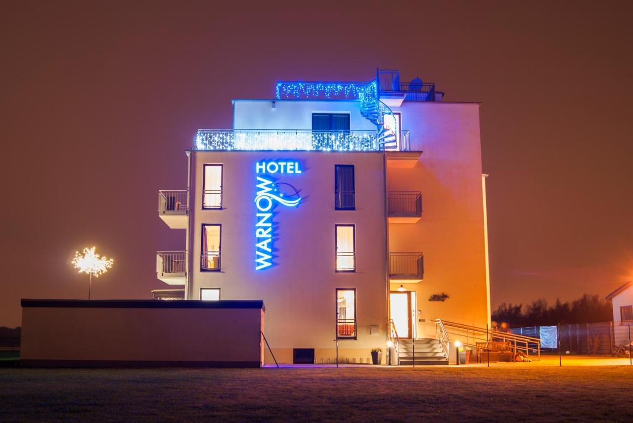 רוסטוק Hotel Warnow מראה חיצוני תמונה