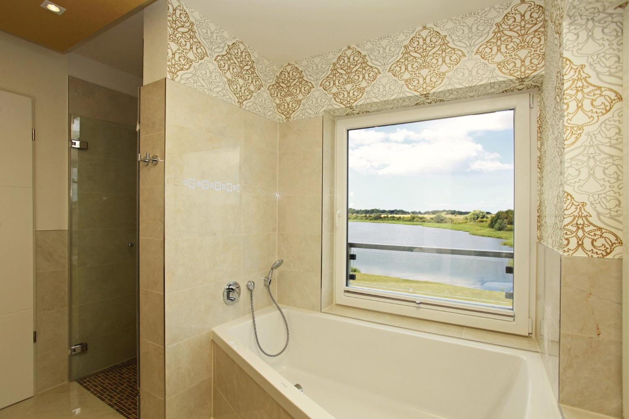 רוסטוק Hotel Warnow מראה חיצוני תמונה