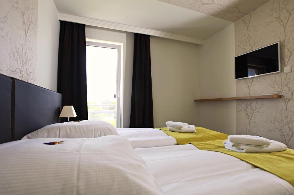 רוסטוק Hotel Warnow חדר תמונה