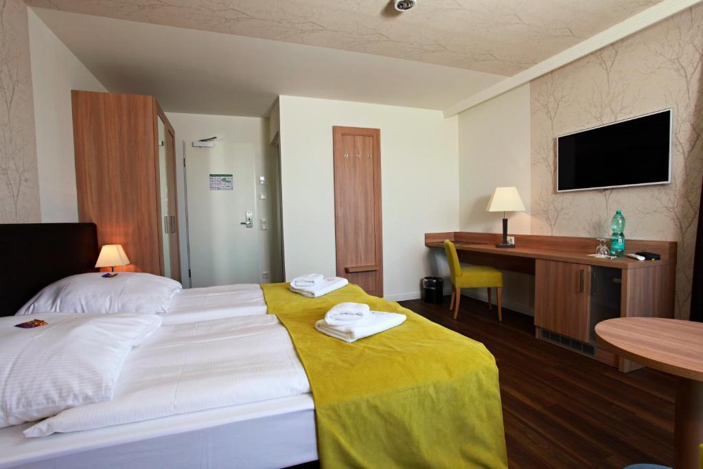 רוסטוק Hotel Warnow חדר תמונה