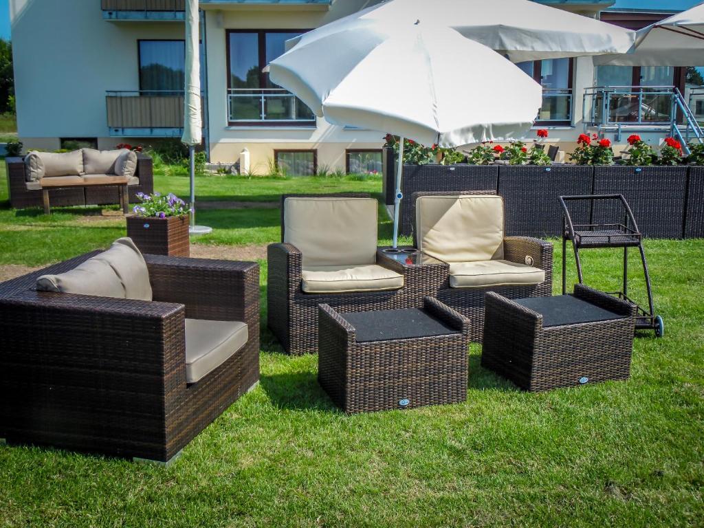 רוסטוק Hotel Warnow מראה חיצוני תמונה